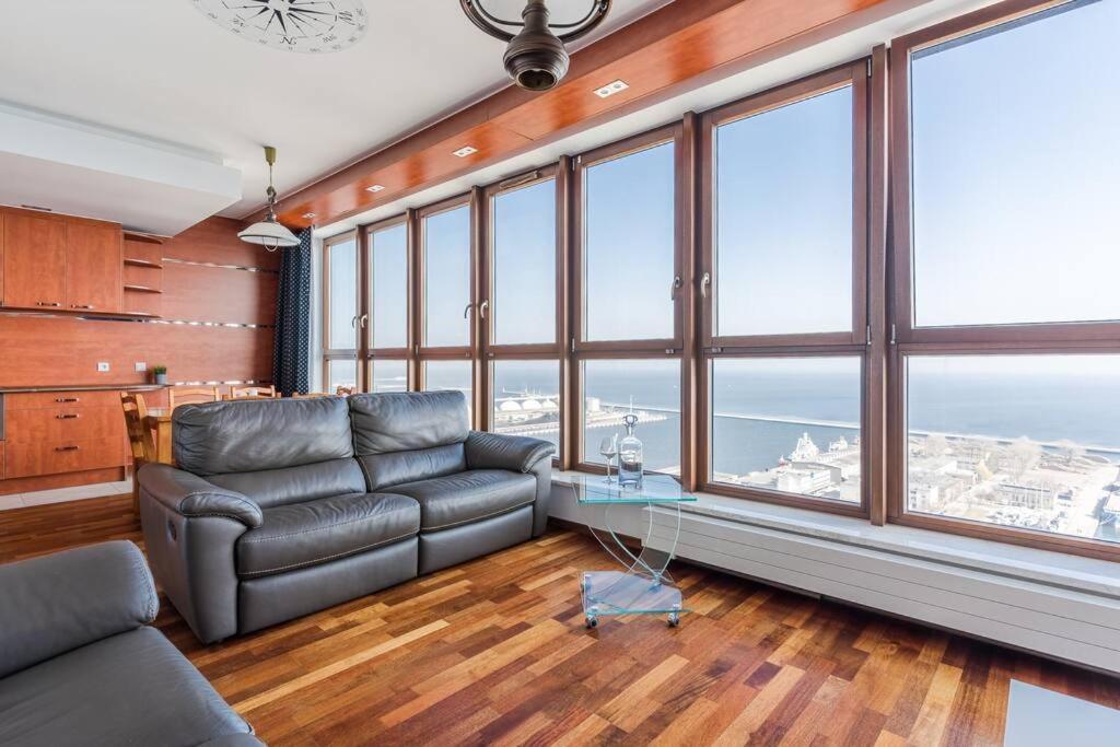 Golden Apartments An Hryniewickiego 6A Gdynia Luaran gambar