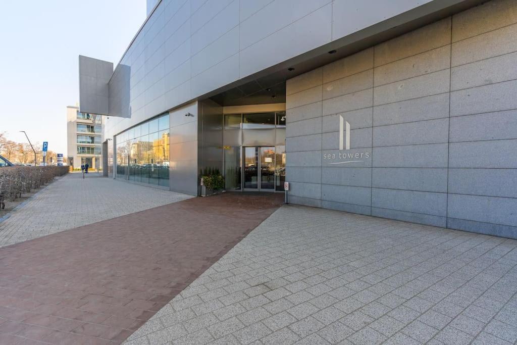 Golden Apartments An Hryniewickiego 6A Gdynia Luaran gambar