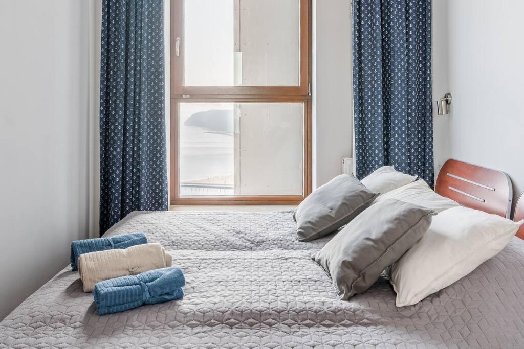 Golden Apartments An Hryniewickiego 6A Gdynia Luaran gambar